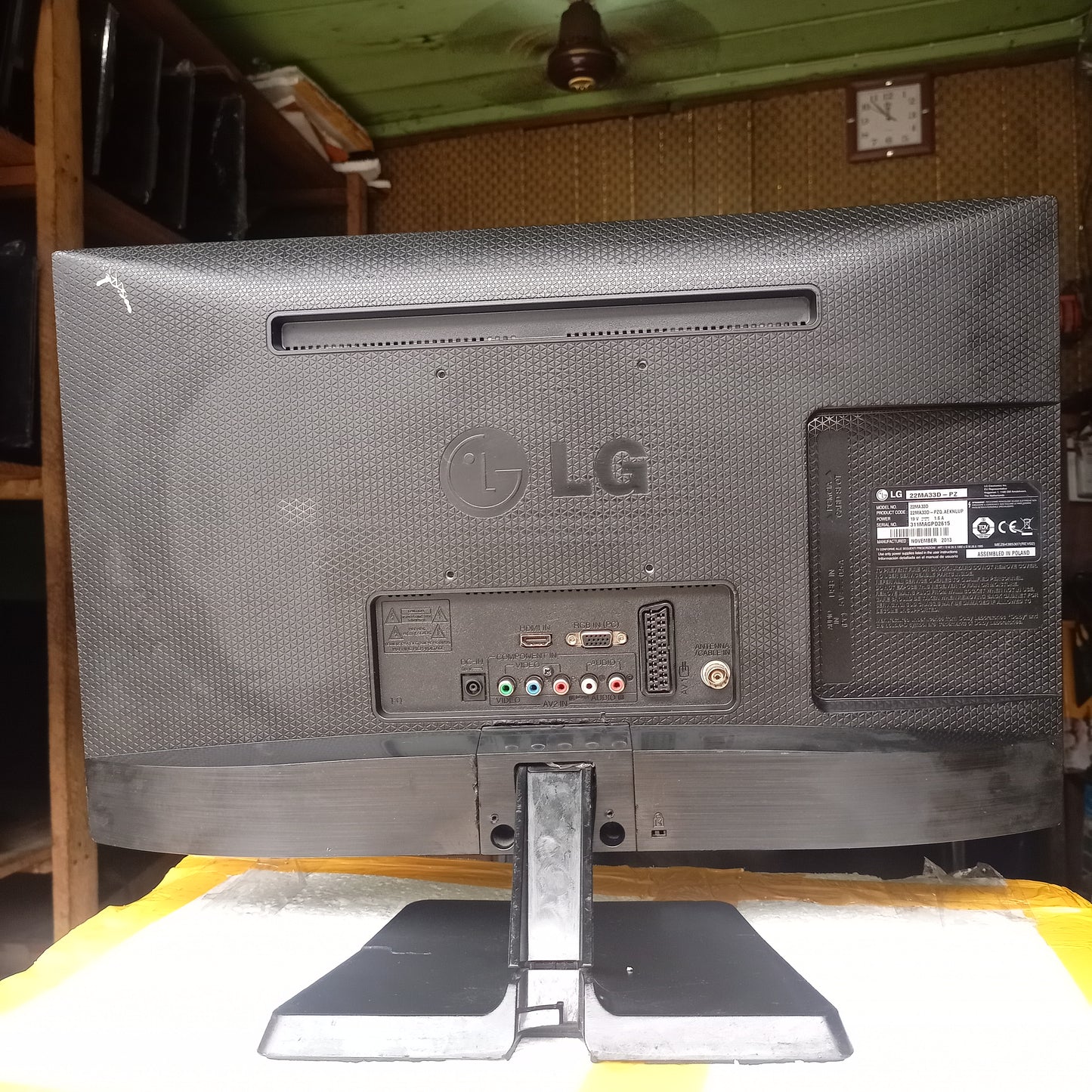 LG 22 Inch 22MA33D-PZ Full HD LED TV (DC-19V Powered) - Back View