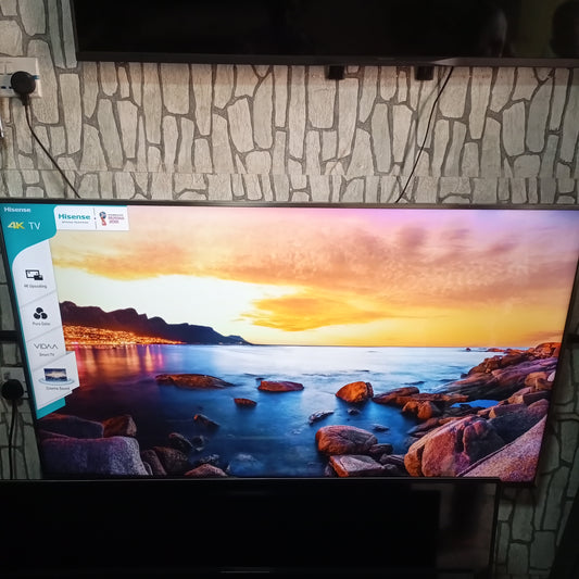Hisense 58 inch VIDAA Smart 4K UHD LED TV (Built-in WiFi, AnyView) - Foreign Used