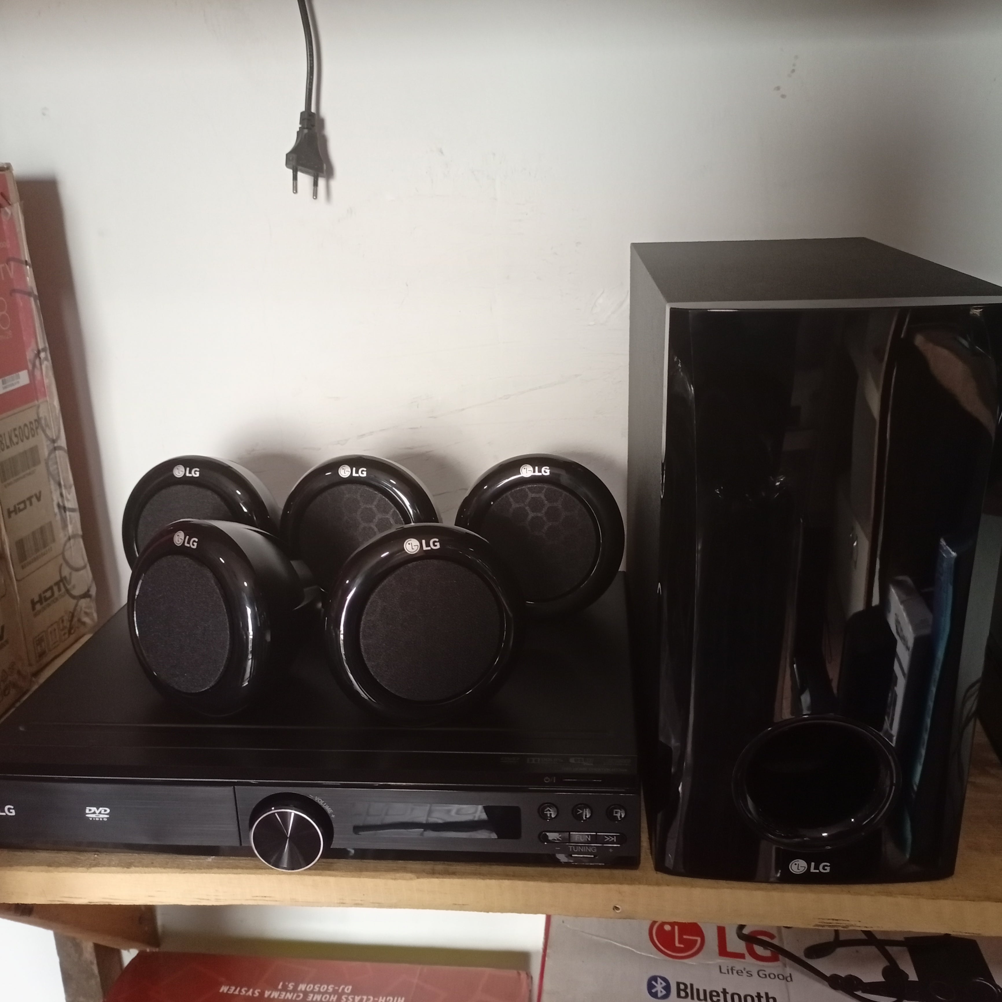 Lg Old Computer System Unit LG HOME THEATER COMPLETE SET – IFESOLOX