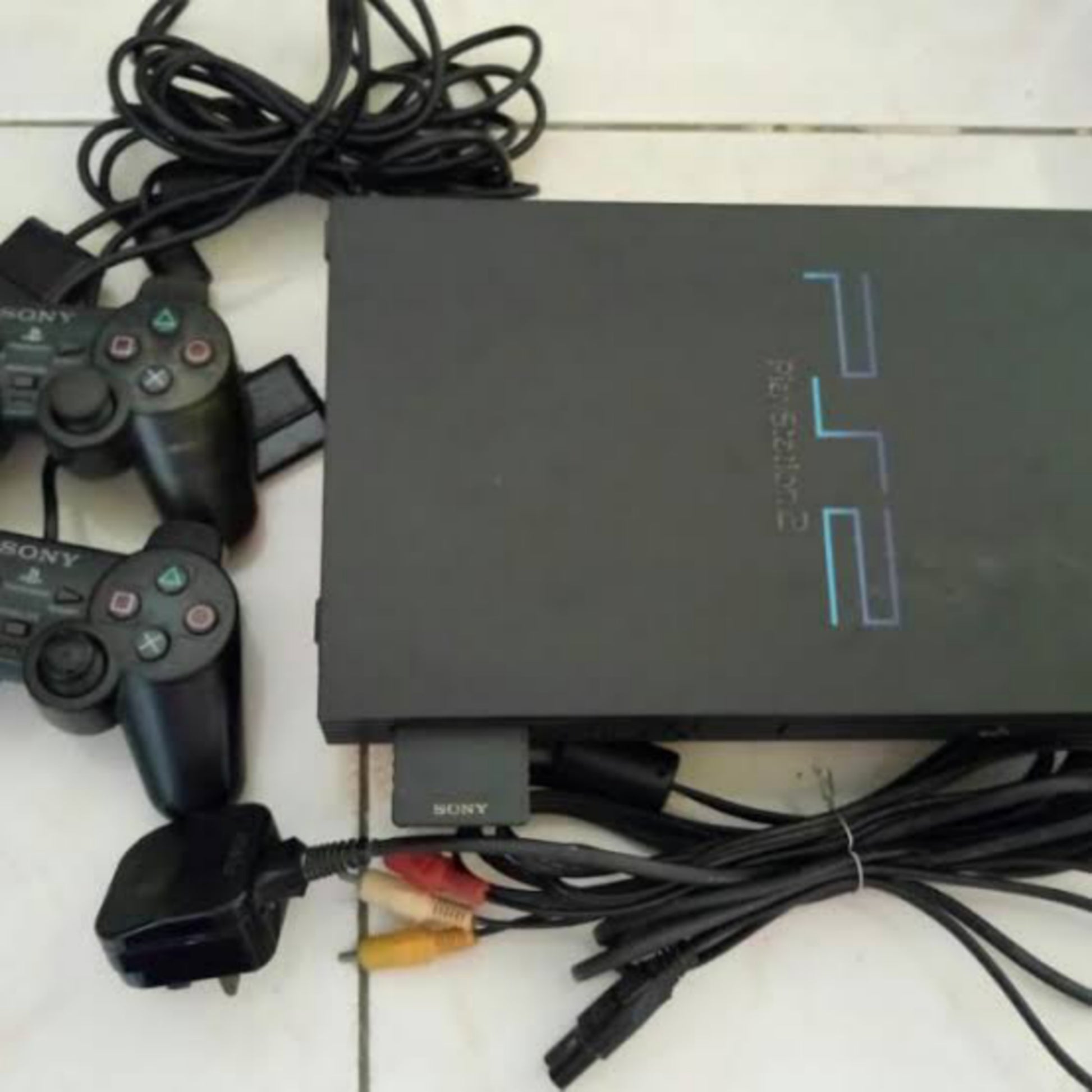 UK Used PS2 (Sony Playstation 2) Game Console Complete Set With Extra Game Controller & 10 Titles