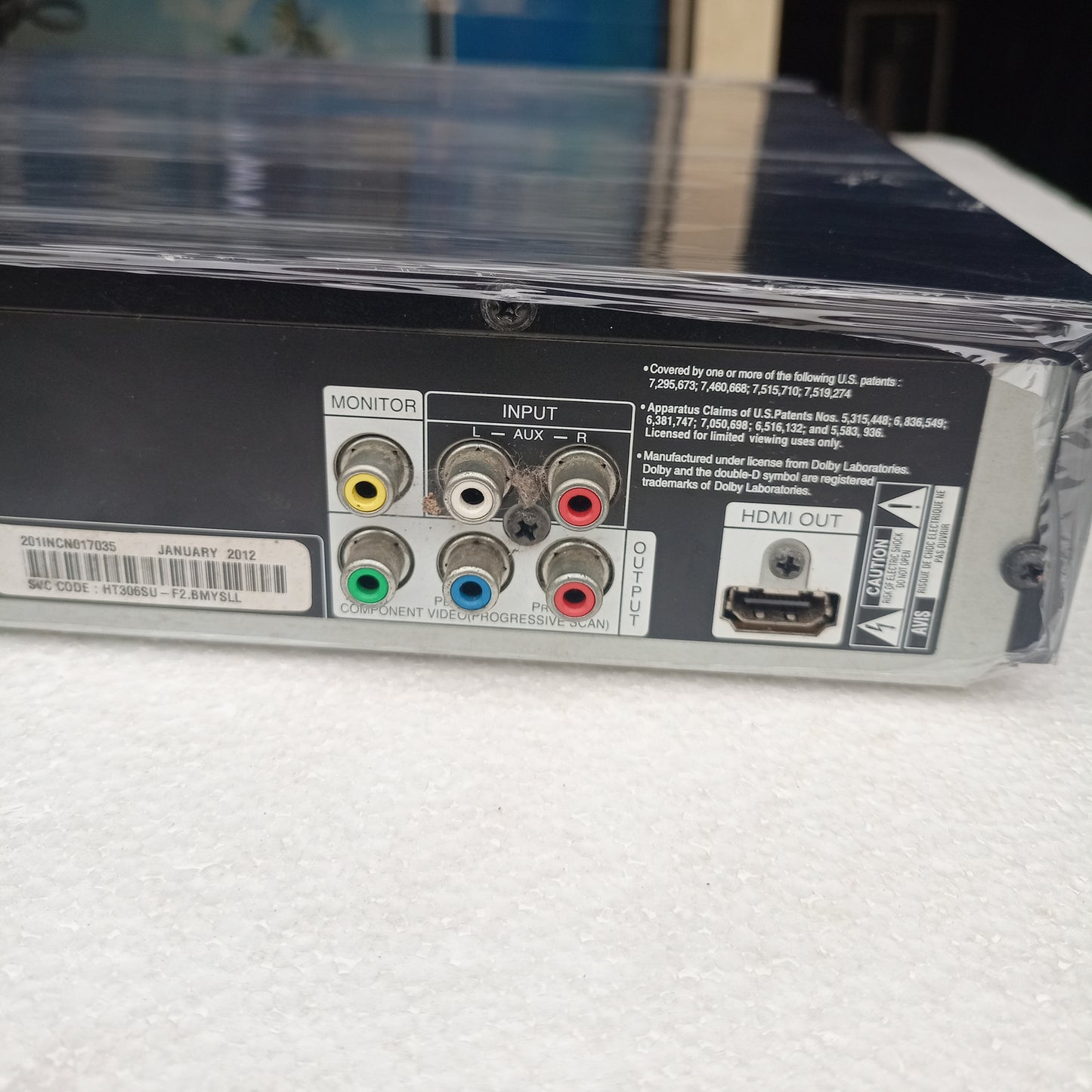 LG HT306 330Watts DVD Home Theater Machine Head - Video outputs view