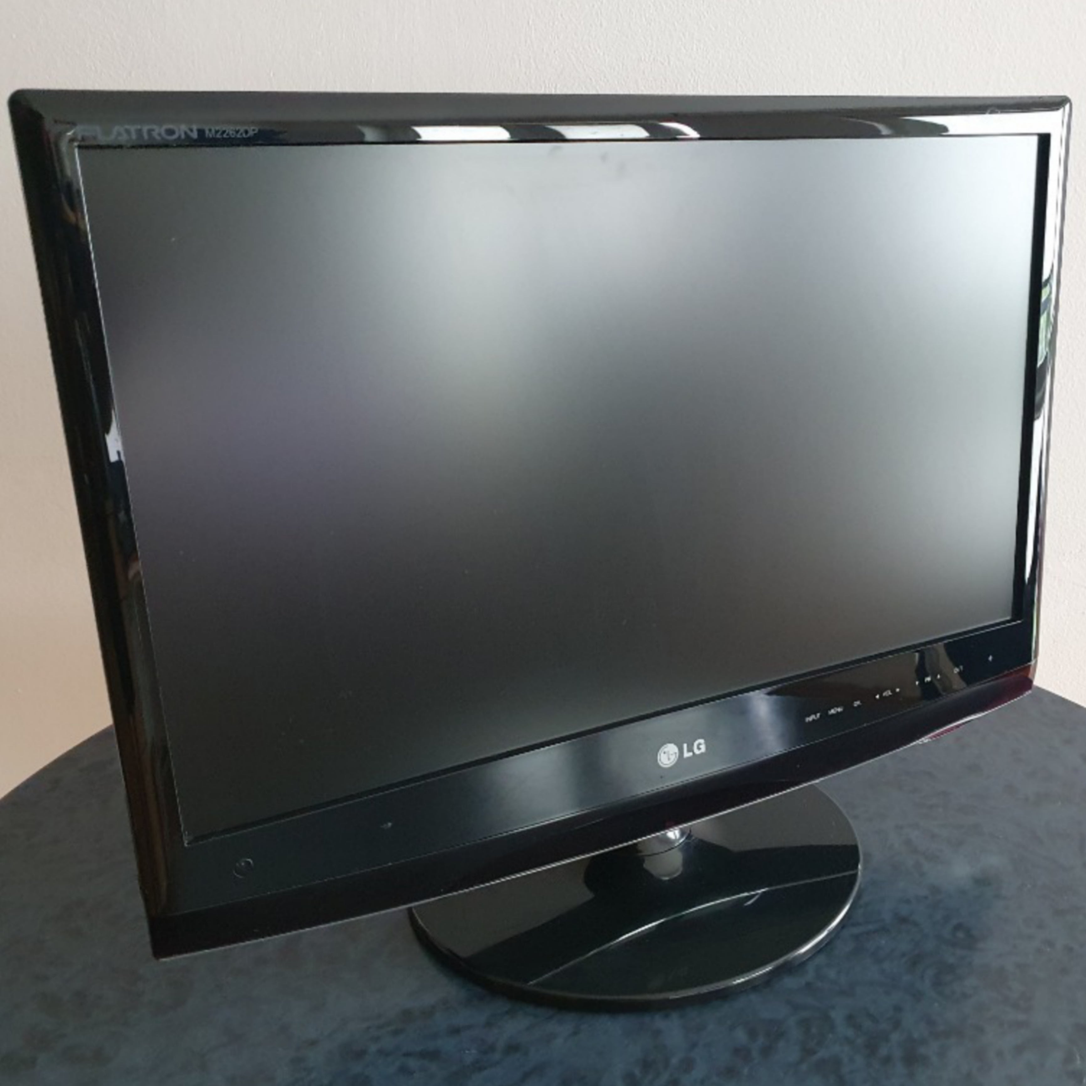 22 Inch 22 INCH USED TV – IFESOLOX