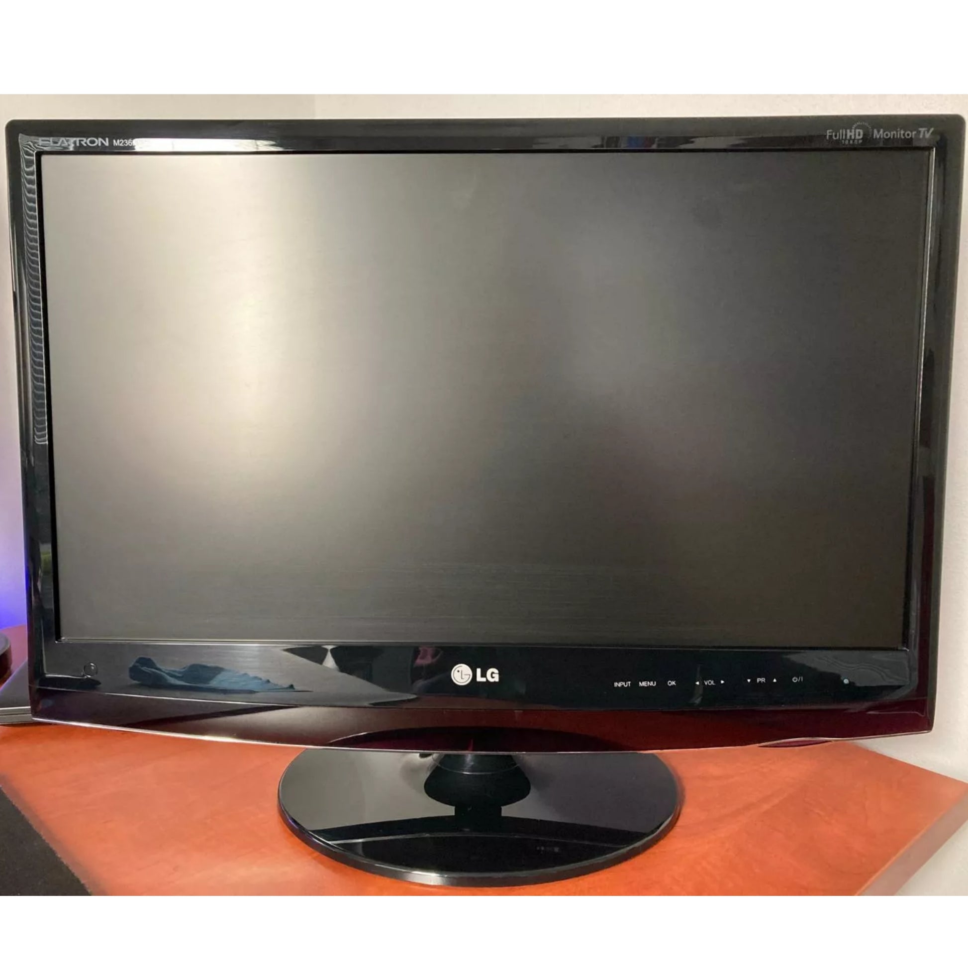 LG 23 Inch M2362DP Full HD LCD TV - London Used