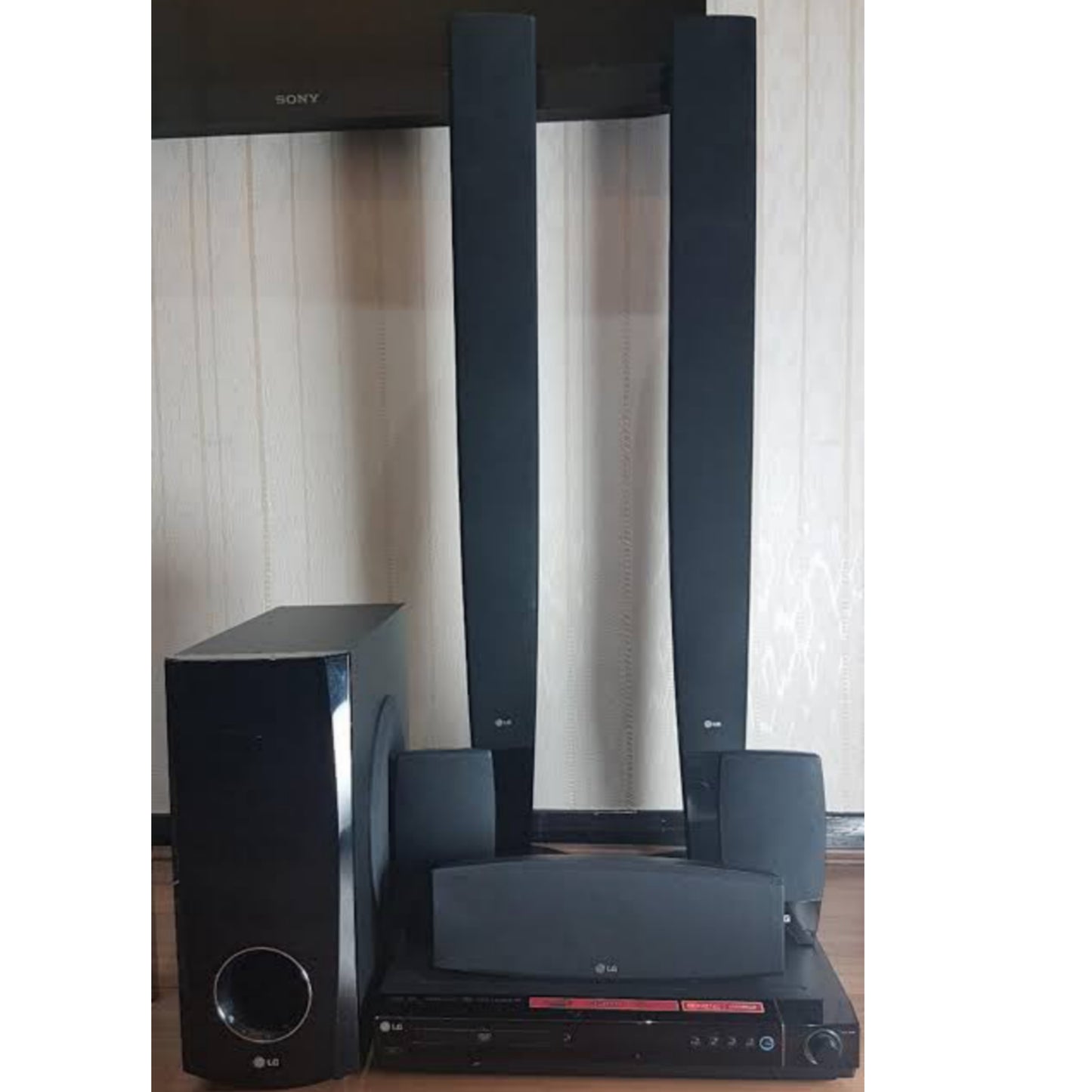 LG HT503PH 5.1Ch 500W DVD Tower Home Cinema System - Foreign Used